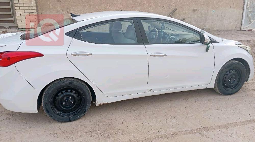 هیوندای ئەلەنترا